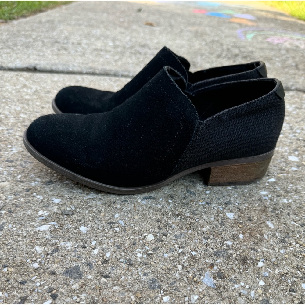 Toms Black Suede Booties- size 5